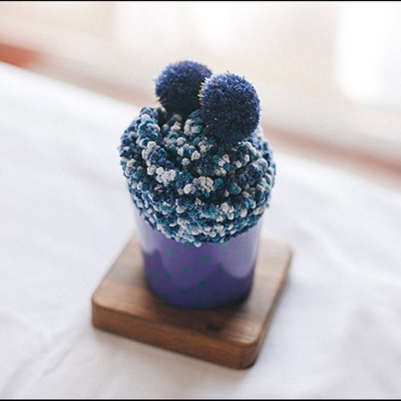 Cupcake Pom Pom Fuzzy Socks - Picture 7 of 14